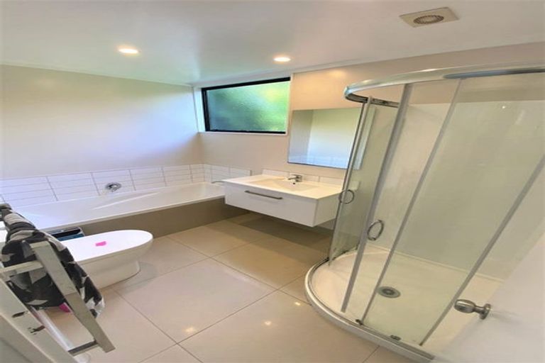 Photo of property in 24b Barberton Terrace, Red Hill, Papakura, 2110