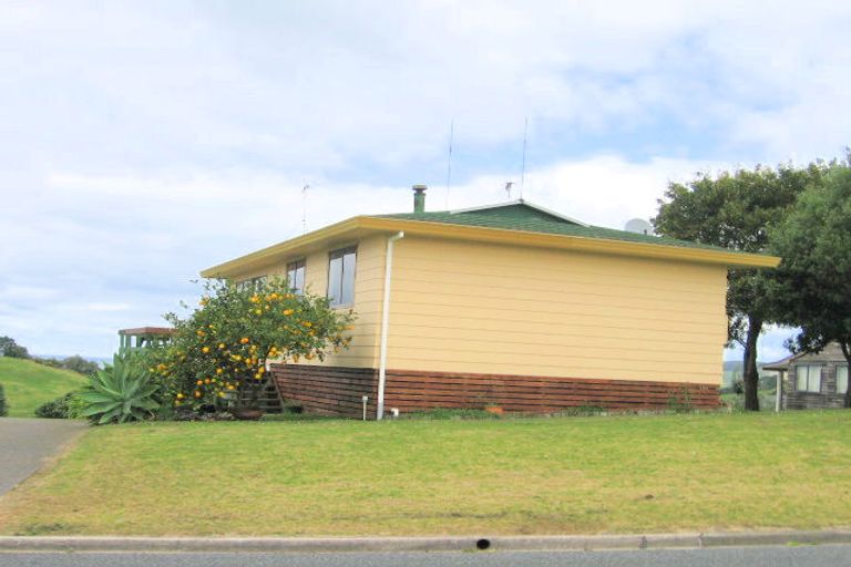 Photo of property in 439 Onemana Drive, Onemana, Whangamata, 3691