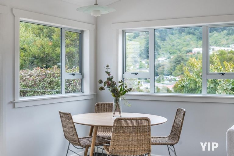 Photo of property in 21 Handyside Street, Tawa, Wellington, 5028