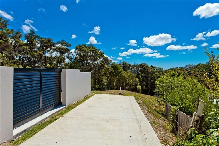 Photo of property in 208 Greenhithe Road, Greenhithe, Auckland, 0632