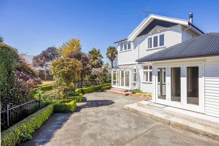 Photo of property in 43 Tomes Road, St Albans, Christchurch, 8052
