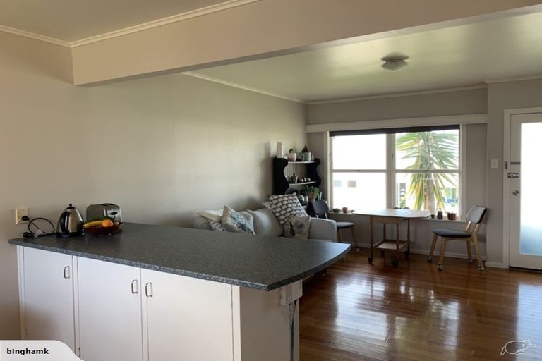 Photo of property in 7/15 Gladstone Road, Northcote, Auckland, 0627