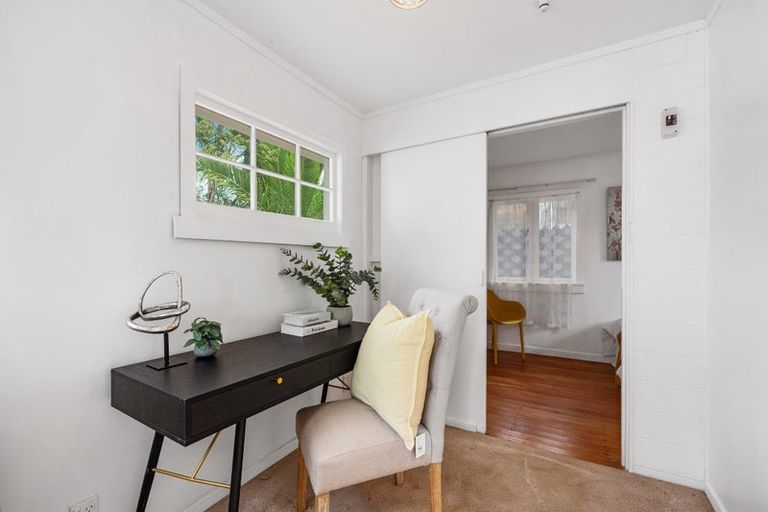 Photo of property in 1/317 Lake Road, Hauraki, Auckland, 0622