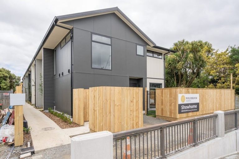 Photo of property in 1/207 Oxford Terrace, Avalon, Lower Hutt, 5011