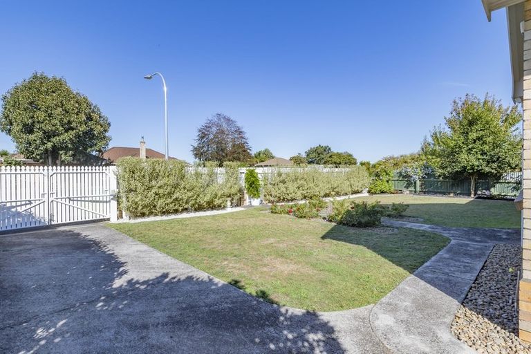 Photo of property in 2 Gibson Road, Tuakau, 2121