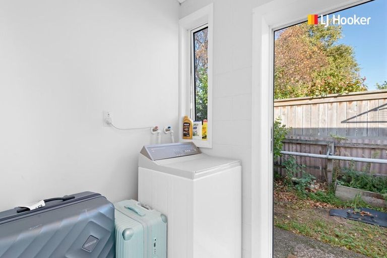 Photo of property in 28b Hargest Crescent, Saint Kilda, Dunedin, 9012