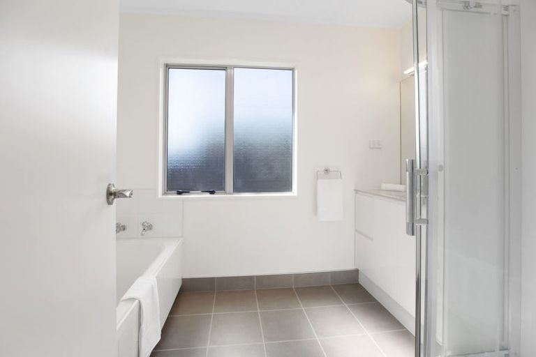 Photo of property in 338 Papamoa Beach Road, Papamoa Beach, Papamoa, 3118