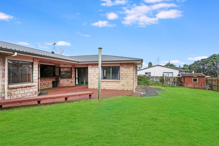 Photo of property in 4 Vela Place, Clarks Beach, 2122