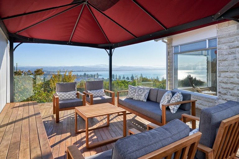 Photo of property in 32a Roslyn Road, Bluff Hill, Napier, 4110