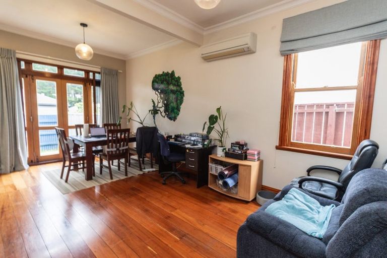 Photo of property in 556 Adelaide Road, Berhampore, Wellington, 6023