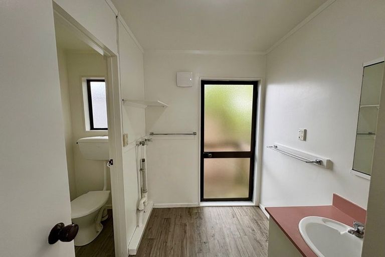 Photo of property in 5 Liane Place, Mangakakahi, Rotorua, 3015