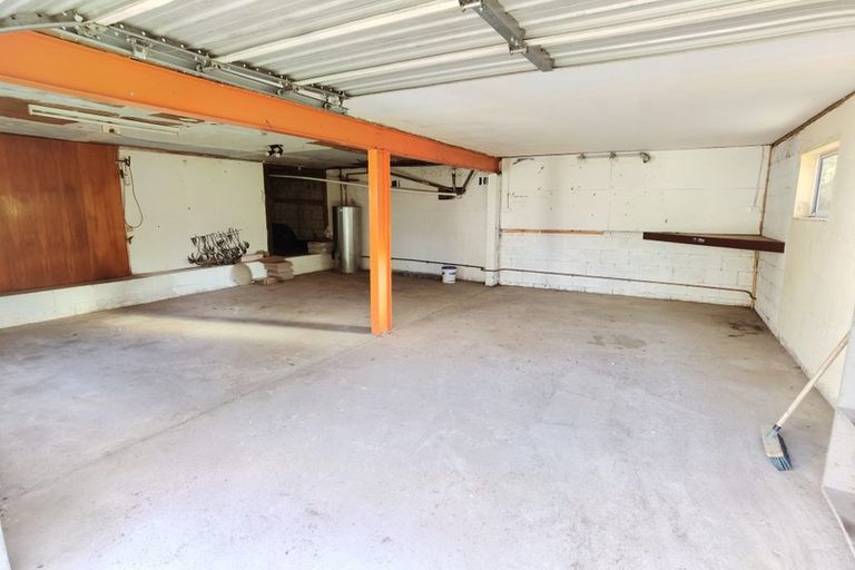 Property details for 29 Sturges Avenue, Otahuhu, Auckland, 1062