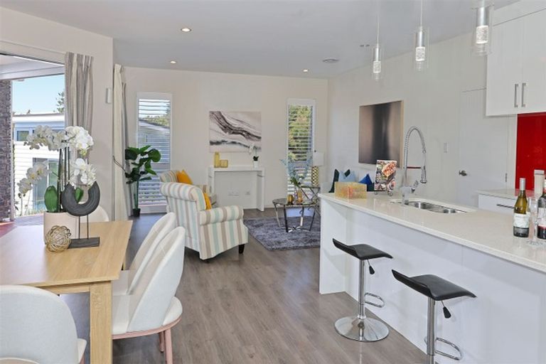 Photo of property in 28d Tram Valley Road, Swanson, Auckland, 0614