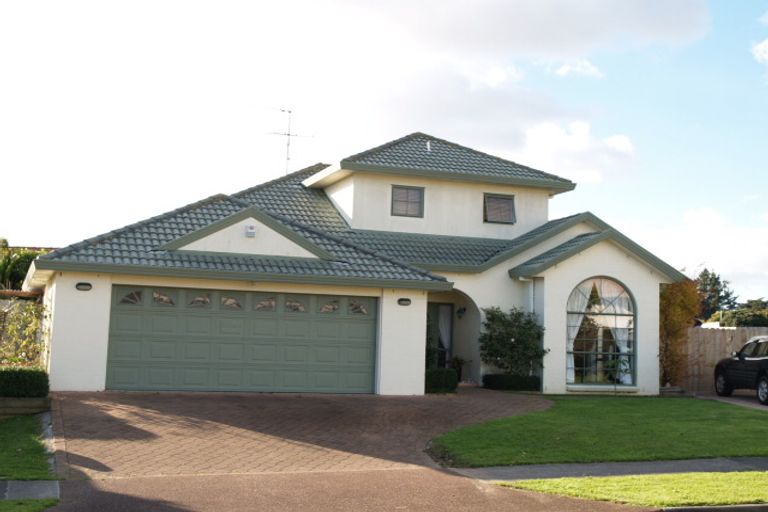 Photo of property in 22 Bob Charles Drive, Golflands, Auckland, 2013