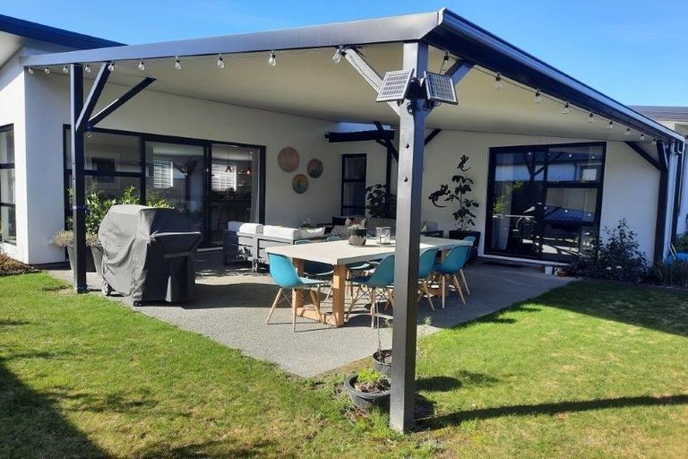 Photo of property in 3 Lewis Close, Rangiora, 7400