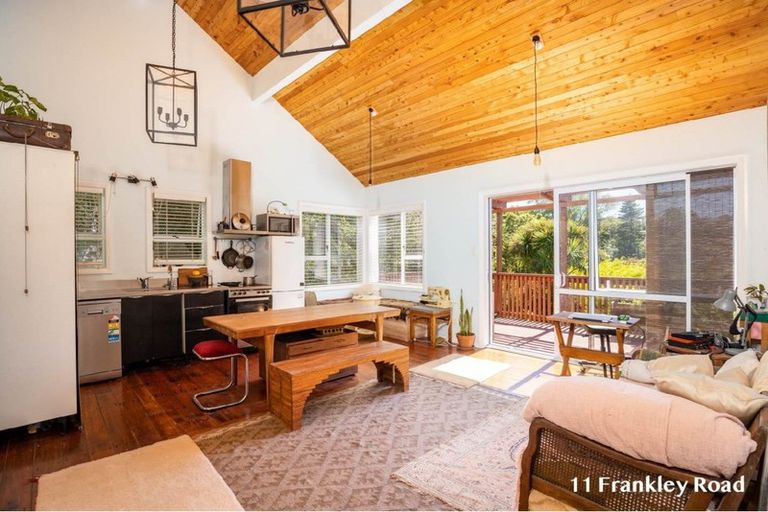 Photo of property in 13 Frankley Road, Westown, New Plymouth, 4310