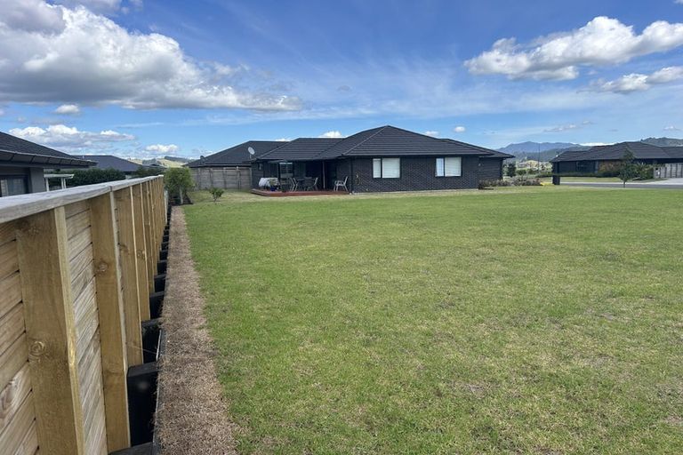 Photo of property in 6 Ronomor Place, Whitianga, 3510
