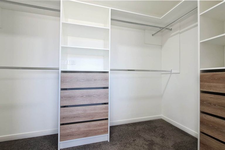 Photo of property in 4 Frontier Lane, Flat Bush, Auckland, 2019