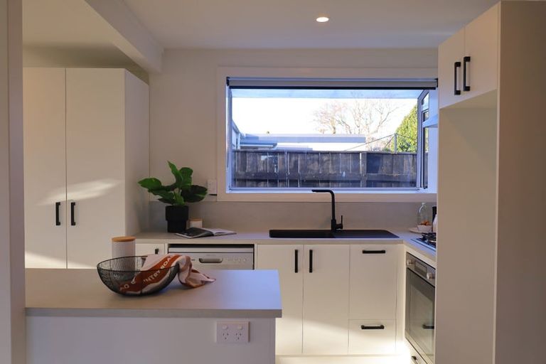 Photo of property in 22 Redwood Grove, Hokowhitu, Palmerston North, 4410