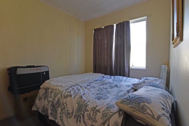 Photo of property in 58 Wynyard Crescent, Tamatea, Napier, 4112