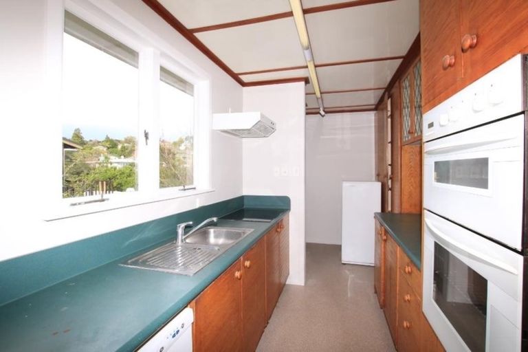 Photo of property in 3 Derwent Crescent, Titirangi, Auckland, 0604