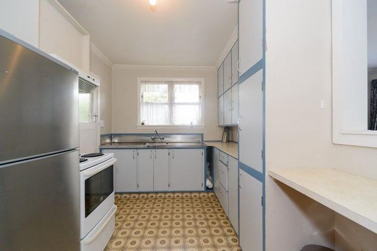 Photo of property in 5 Maxwells Line, Awapuni, Palmerston North, 4412