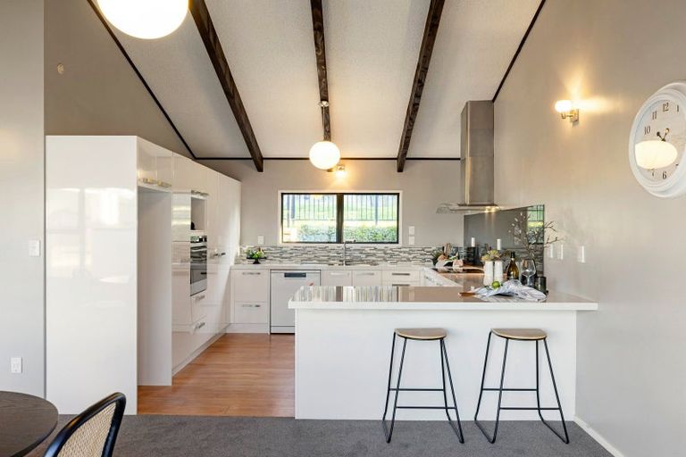 Photo of property in 20 Burn-murdoch Street, St Andrews, Hamilton, 3200