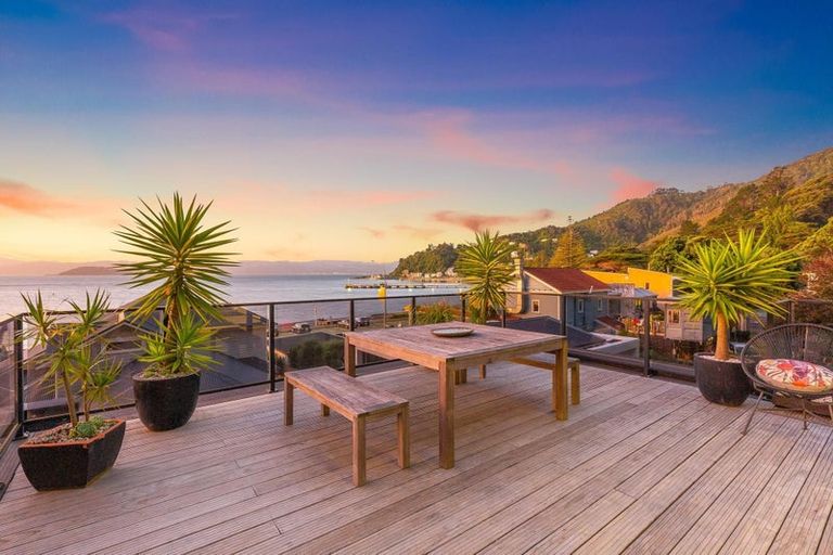 Photo of property in 616a Marine Drive, Days Bay, Lower Hutt, 5013