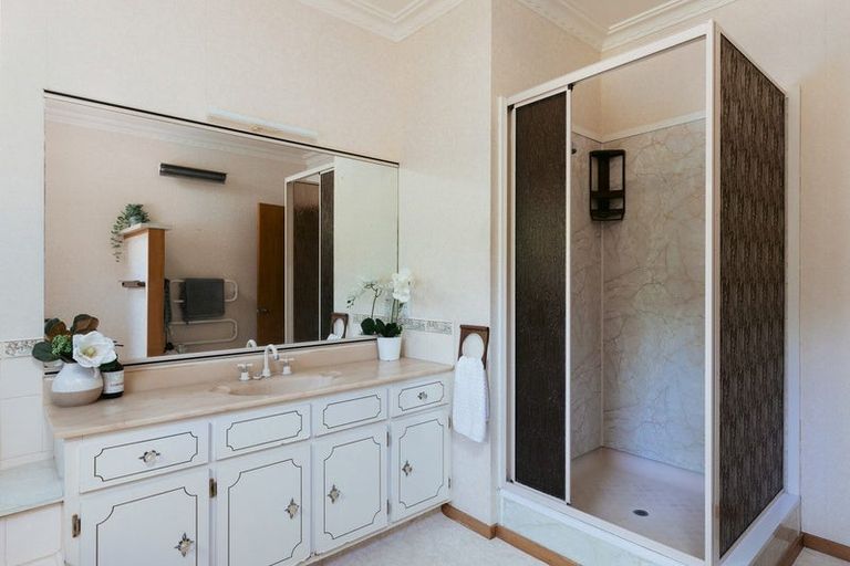 Photo of property in 6 Gerald Place, Omokoroa, 3114