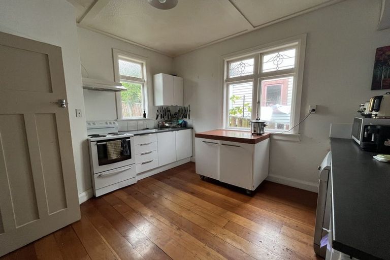 Photo of property in 43 Herald Street, Berhampore, Wellington, 6023