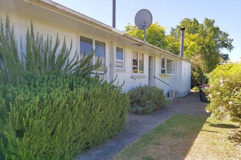 Photo of property in 63 Whitby Street, Burnside, Christchurch, 8053