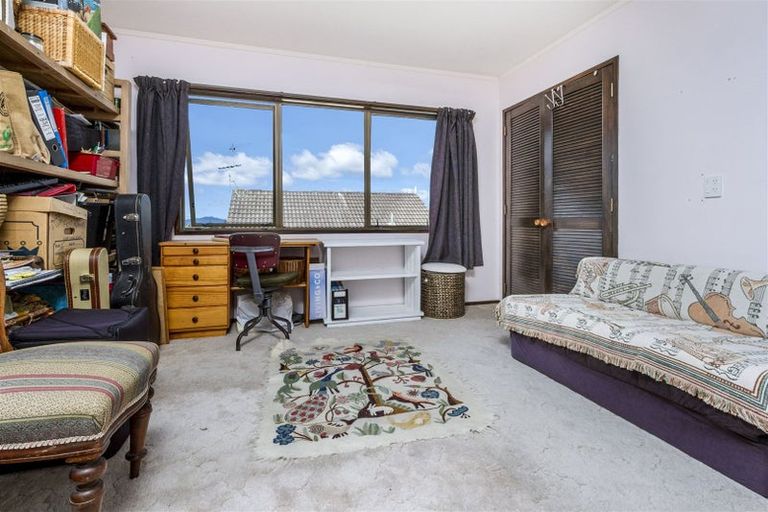 Photo of property in 3/15 Roseberry Avenue, Birkenhead, Auckland, 0626