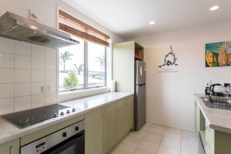 Photo of property in 5/3 Riverside Road, Orewa, 0931