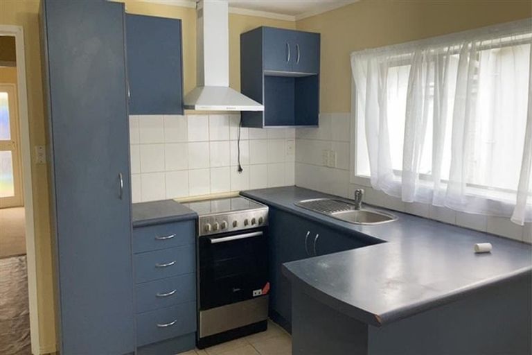 Photo of property in 6 Isola Place, Manukau, Auckland, 2025