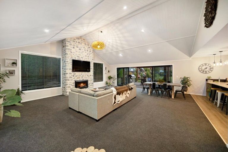 Photo of property in 13 Poolburn Court, Lake Hayes, Queenstown, 9304