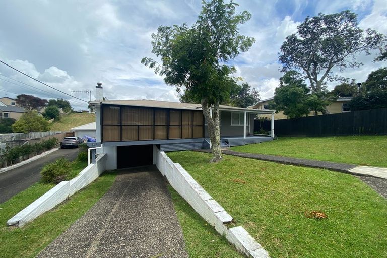 Photo of property in 1/60 Becroft Drive, Forrest Hill, Auckland, 0620
