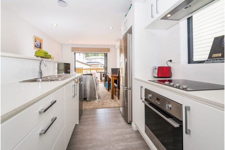 Photo of property in 48 Makamaka Lane, Albany Heights, Auckland, 0632