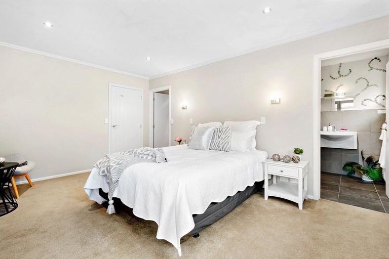 Photo of property in 28 Quill Street, Lake Hayes, Queenstown, 9304