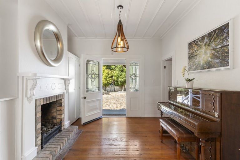 Photo of property in 136 Attwood Road, Paremoremo, Auckland, 0632