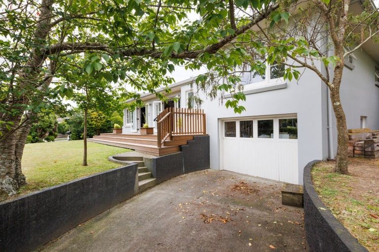 Photo of property in 2 Swansea Street, Hokowhitu, Palmerston North, 4410