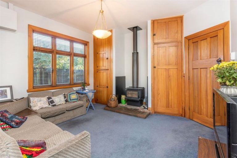 Photo of property in 12 Mayfield Avenue, Mairehau, Christchurch, 8013