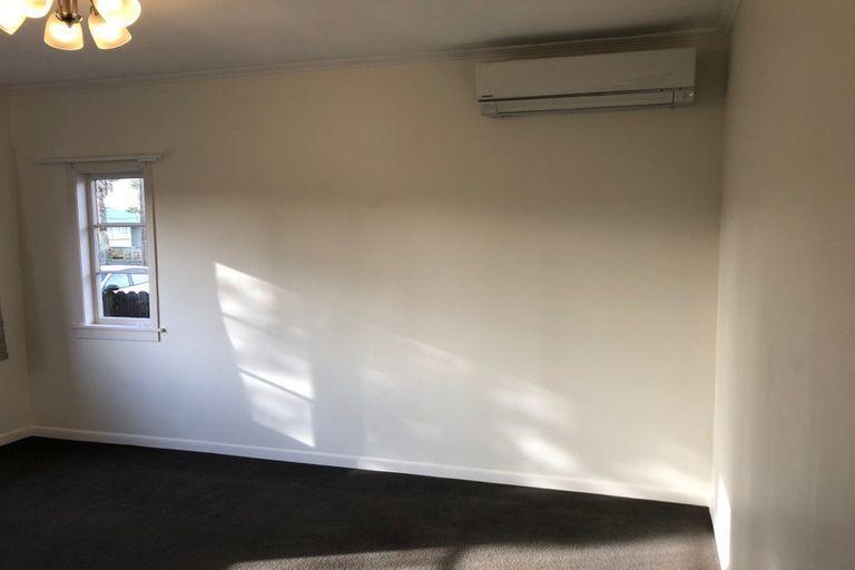 Photo of property in 24 Holland Street, Pukekohe, 2120