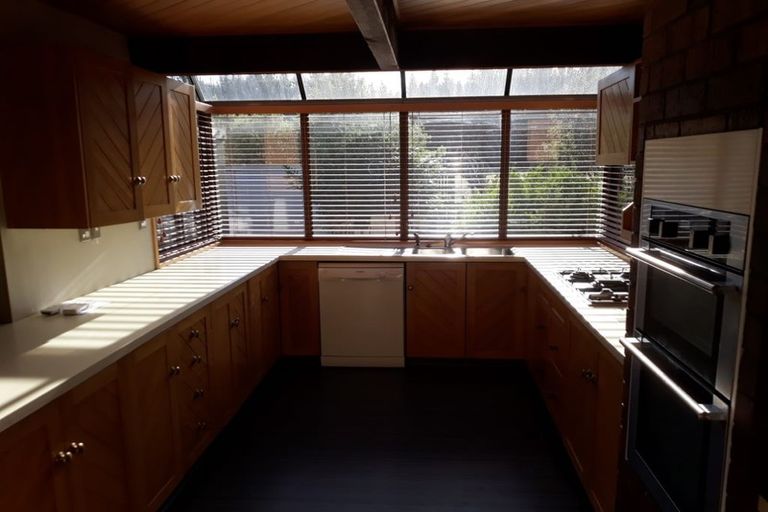 Photo of property in 4 Regalwood Close, Parklands, Christchurch, 8083