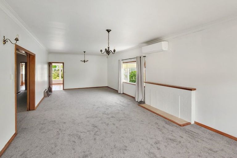 Photo of property in 35 Ropata Crescent, Boulcott, Lower Hutt, 5010