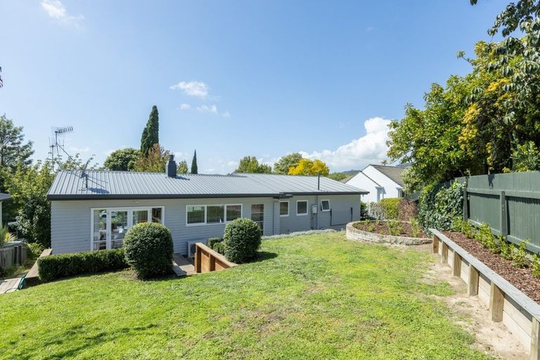 Photo of property in 16 Simla Avenue, Havelock North, 4130