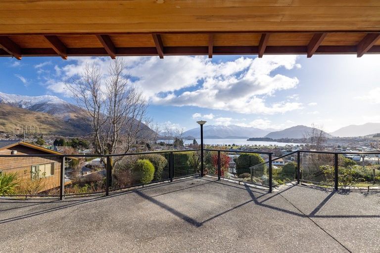 Photo of property in 9 Botting Place, Wanaka, 9305