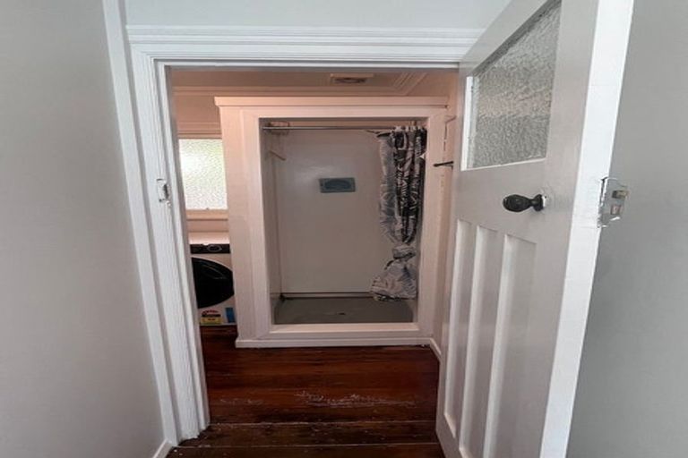 Photo of property in 1/57 Hawker Street, Mount Victoria, Wellington, 6011