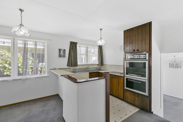 Photo of property in 8 Witham Street, Island Bay, Wellington, 6023