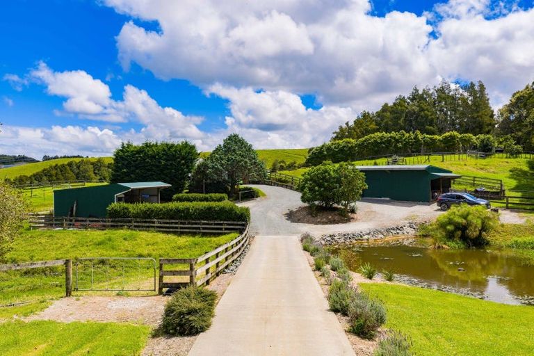 Photo of property in 209 Doctors Hill Road, Maungaturoto, 0588