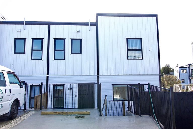 Photo of property in 11a Putiputi Way, Papakura, 2110